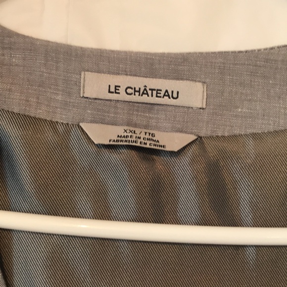 Le Chateau Linen Vest Suit. - Picture 4 of 16